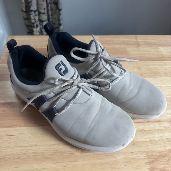 FootJoy Golf Shoe - Picture 1 of 9